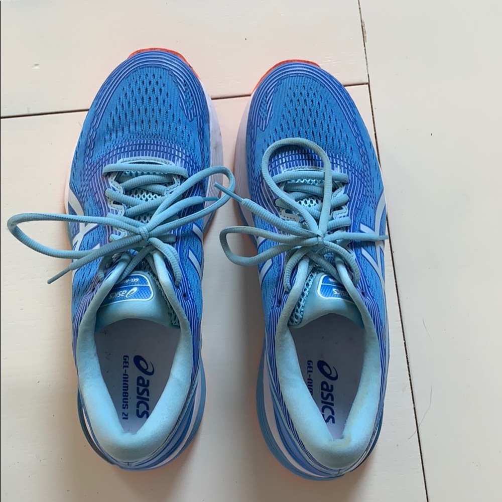 ASICS gel nimbus 21